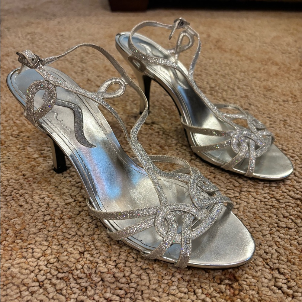 Nina Silver Sparkles Stiletto heels, size 9